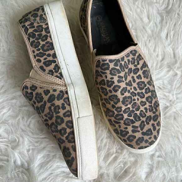 Magellan Leopard Animal Print Slip On Loafers 9 - Picture 14 of 16